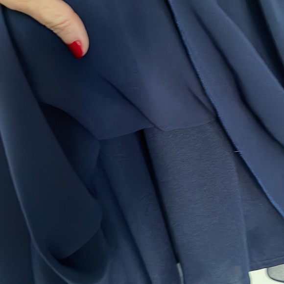 Blue lined flouncy v neck dress - Picture 4 of 8